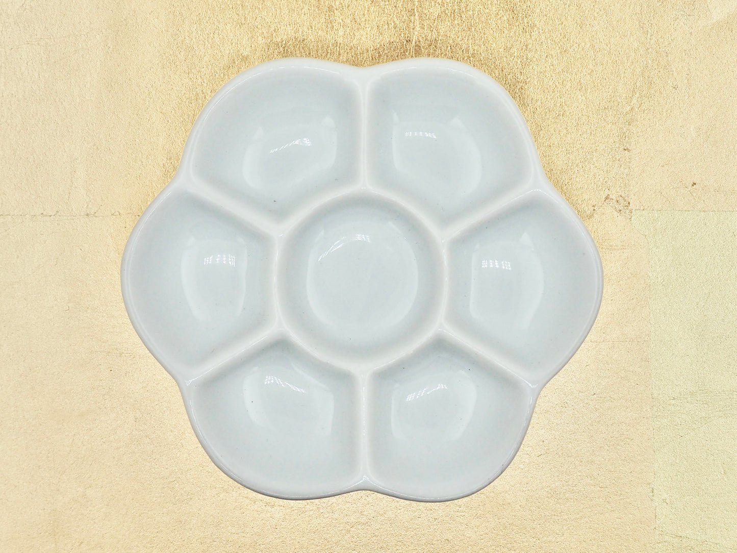 Plum Motif Palette (8.5cm): Japanese-ceramic ware