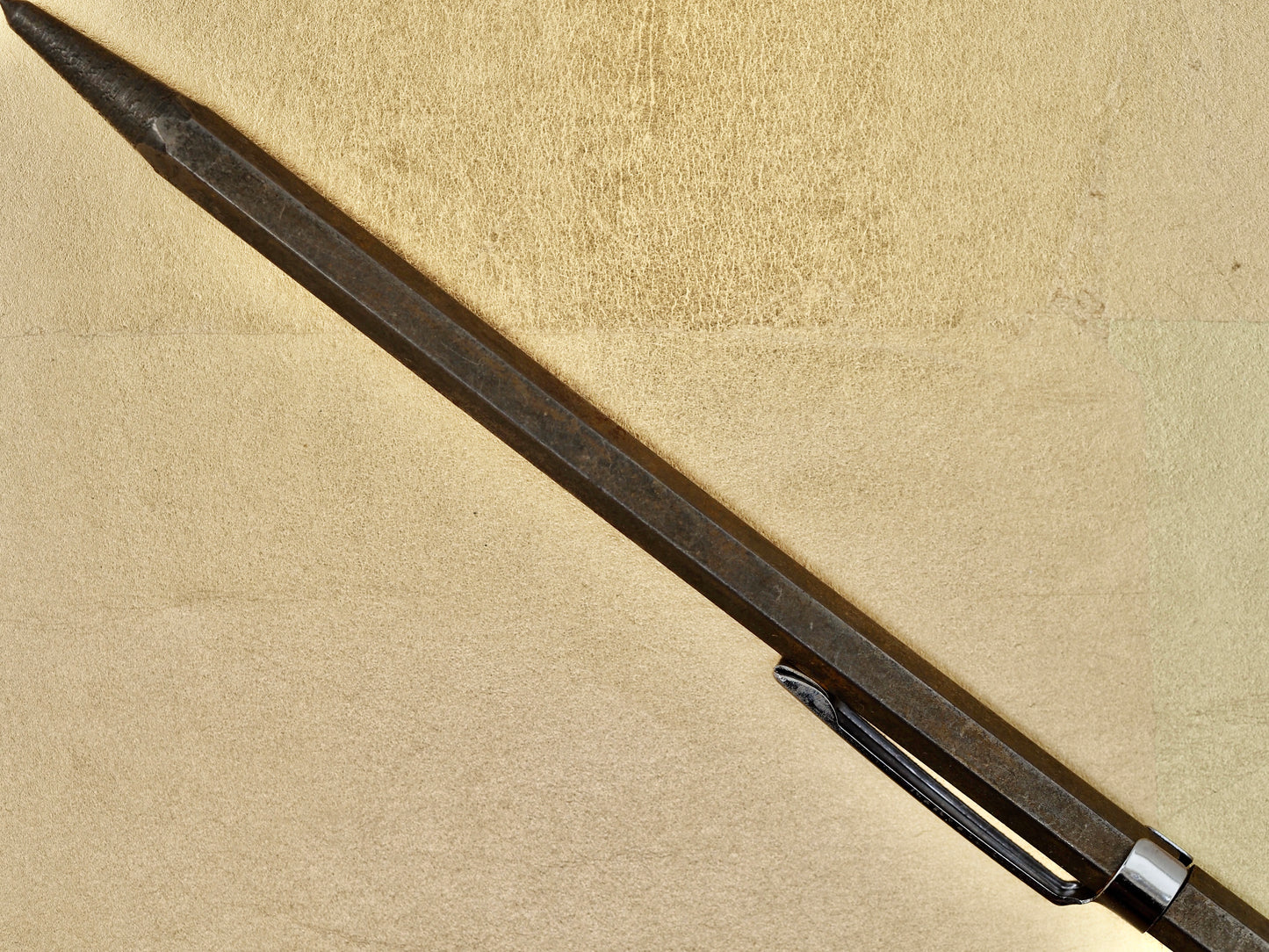 Metal scribe pen for ceramic crack repair - Machined tip