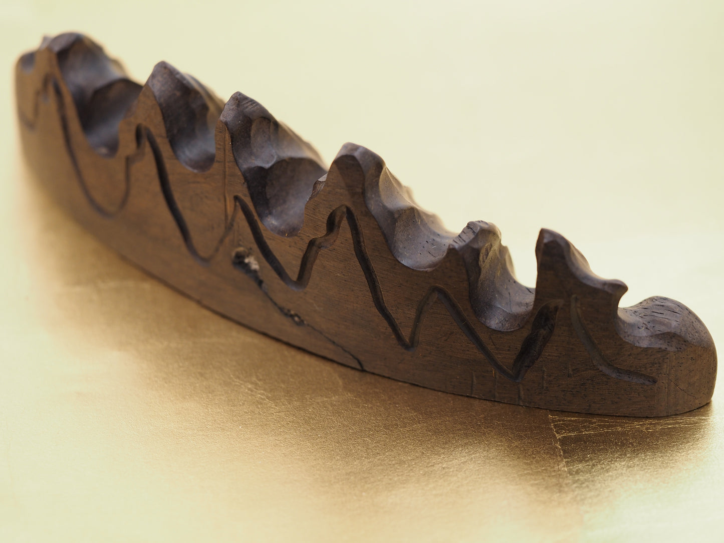 Japanese natural red tree brush holder