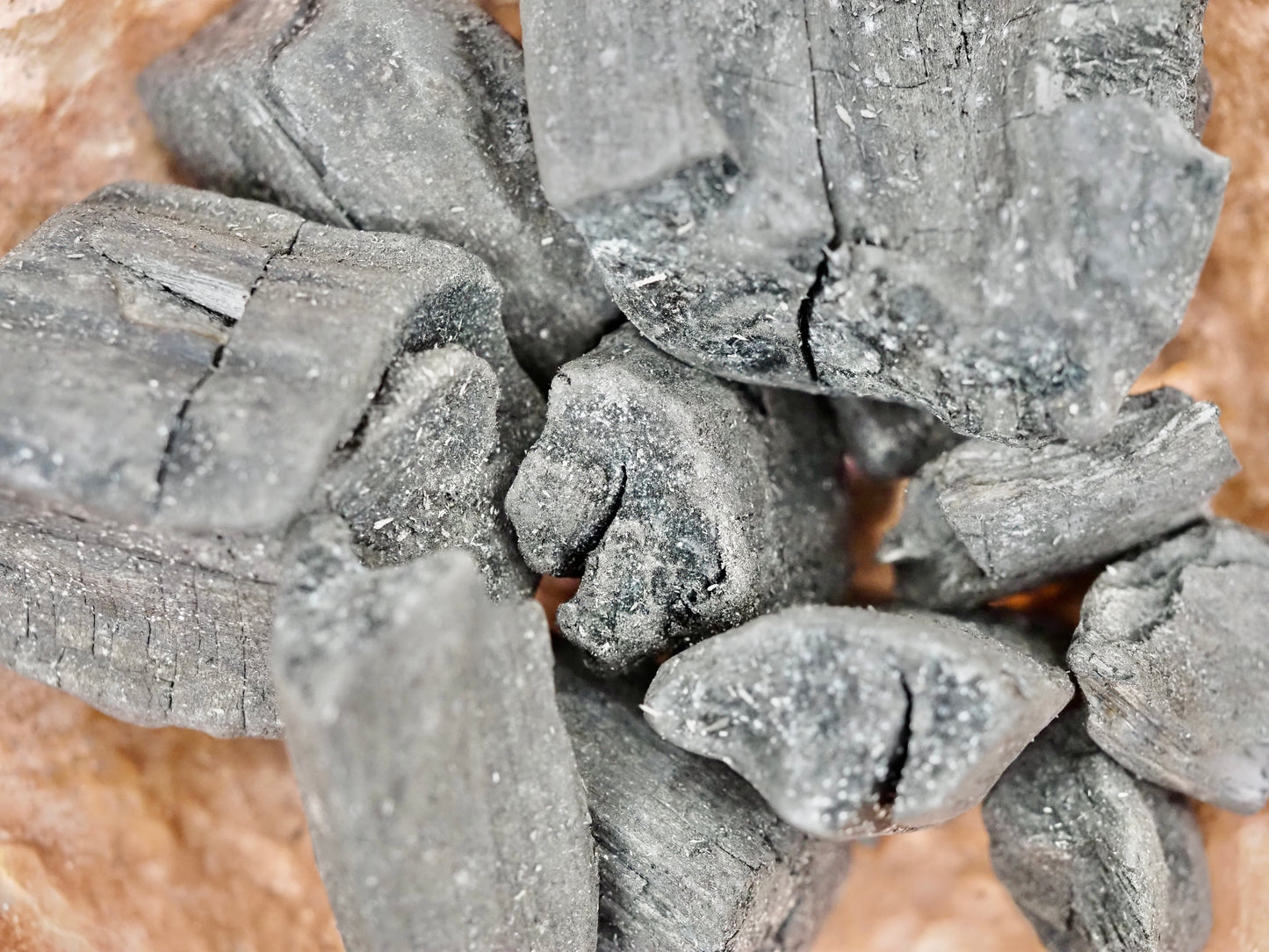 Polishing Charcoal - Roiro-zumi - 80g, Storax