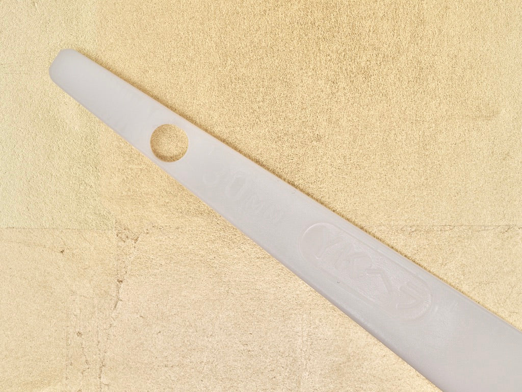 Plastic Mixing Spatula (30mm)