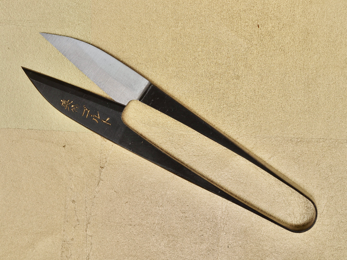Traditional Japanese Misuzu Short-Blade Model Scissors
