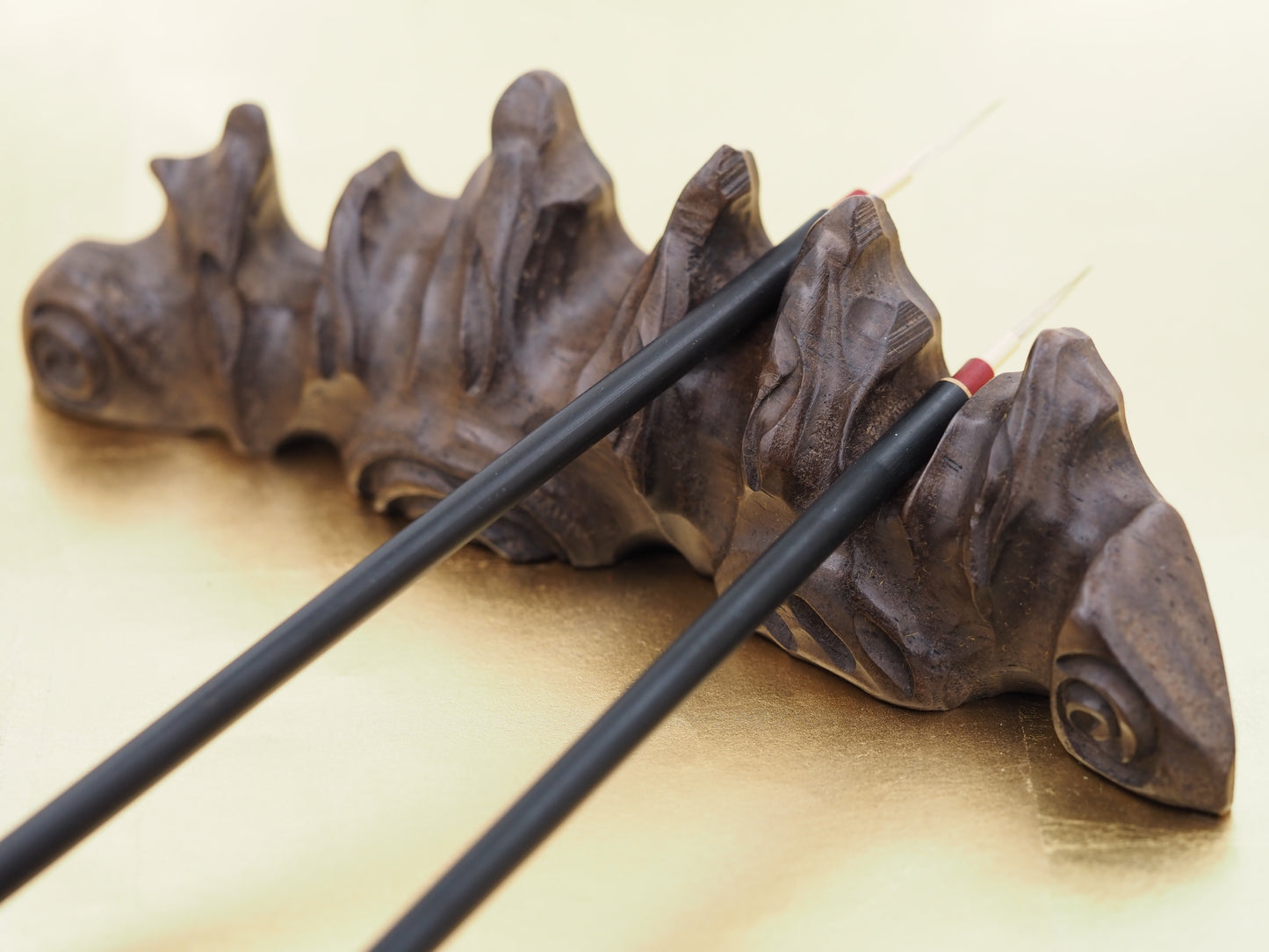 Japanese natural red tree brush holder