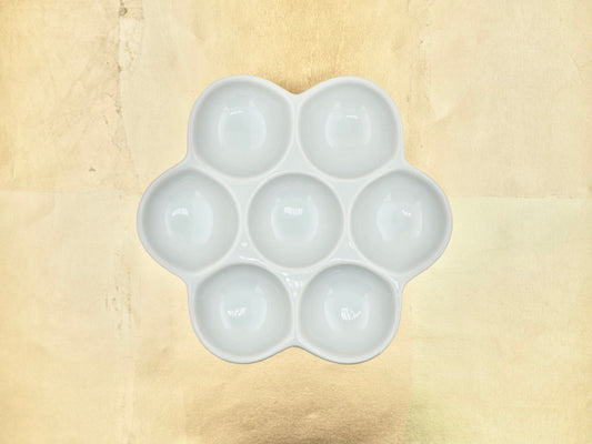 Plum Motif Palette (13.5cm): Japanese-ceramic ware