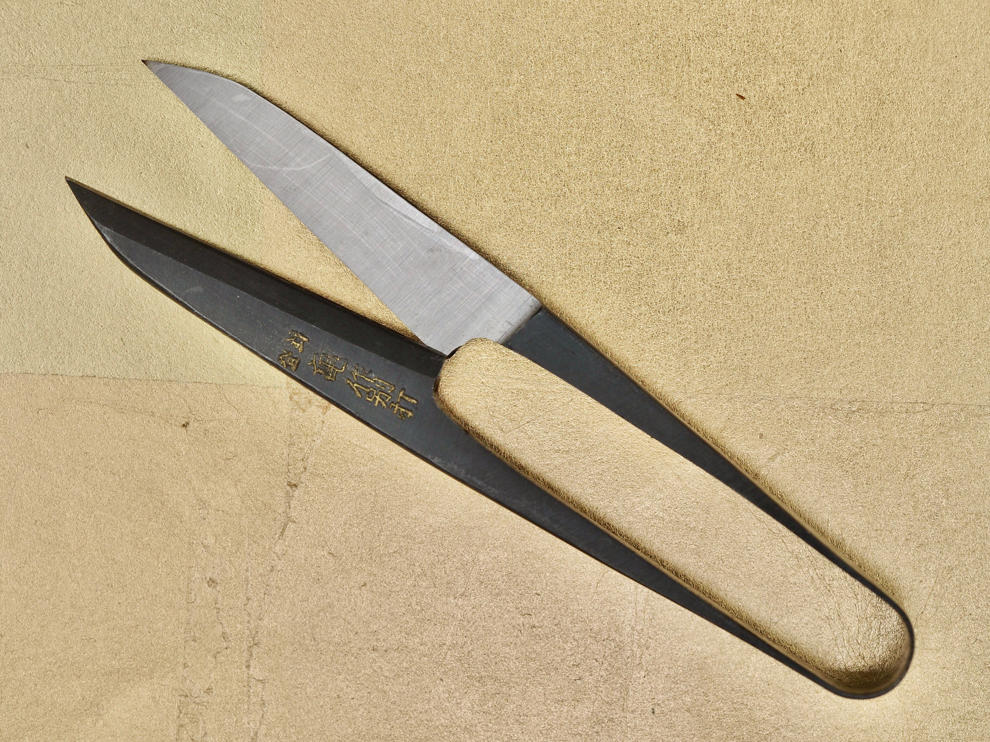 Traditional Japanese Kamesaku Long-Blade Model Scissors